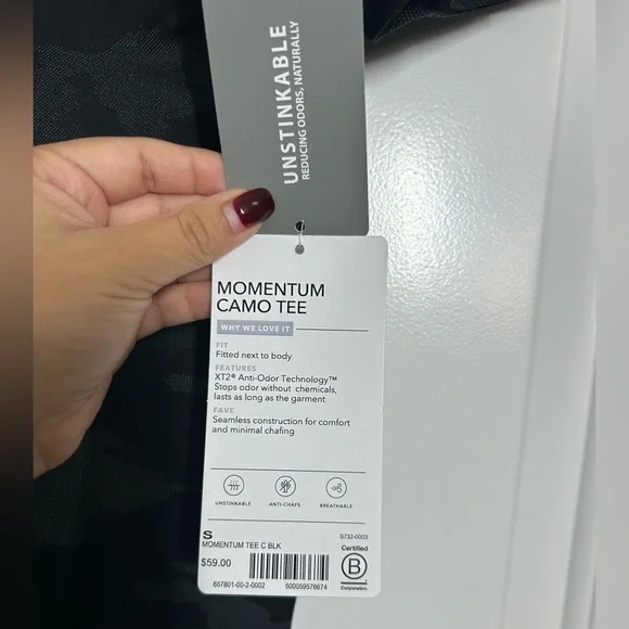 Athleta Momentum Camo Black Seamless T Shirt size small atheisure athletic NWT - Picture 8 of 13